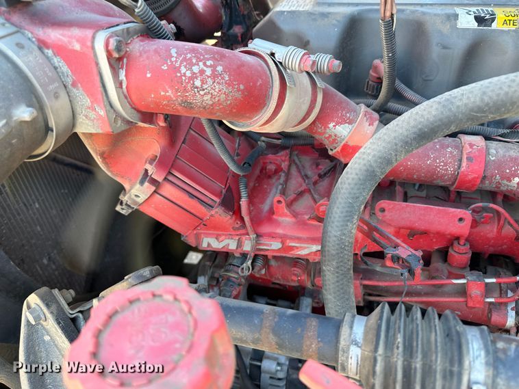 image for item GP9608 2009 Mack GU713  semi truck