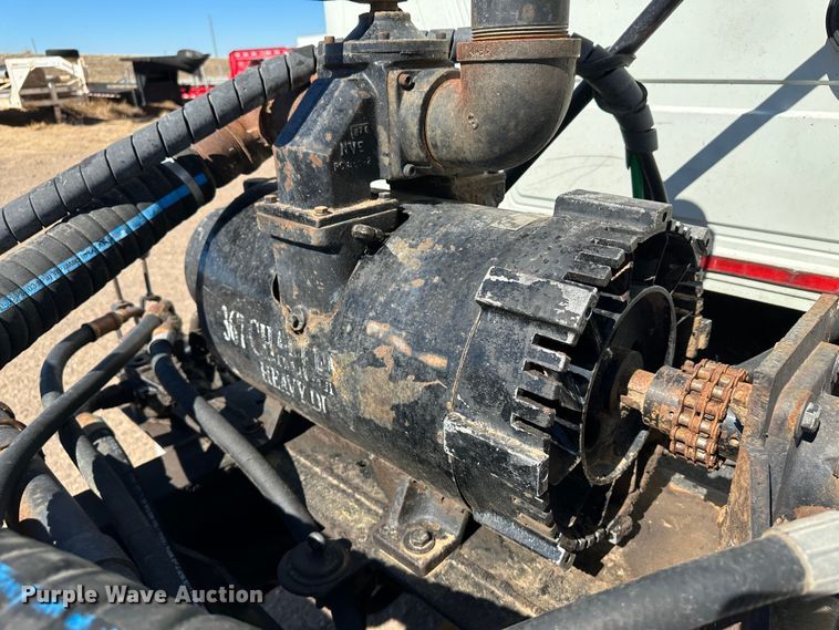 image for item GP9608 2009 Mack GU713  semi truck