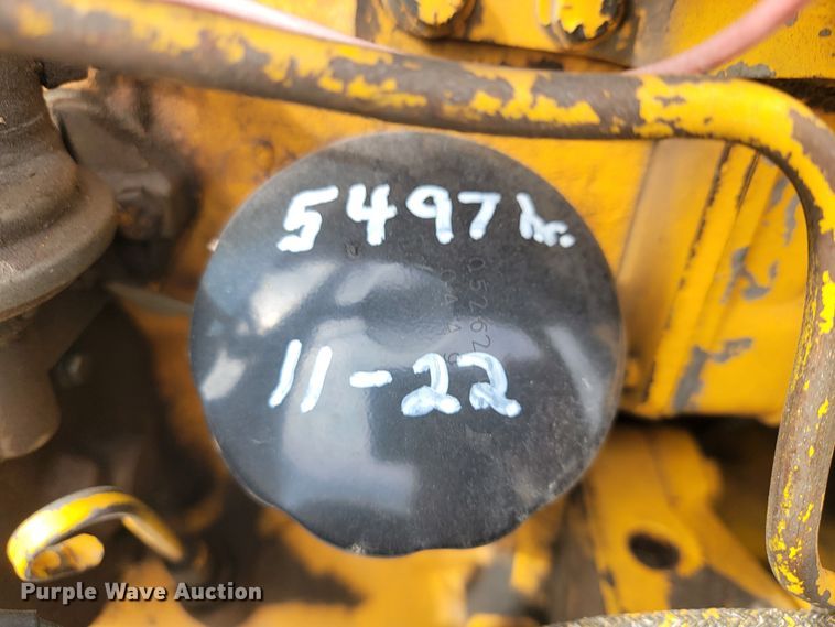 image for item HG9427 John Deere 380-D  forklift