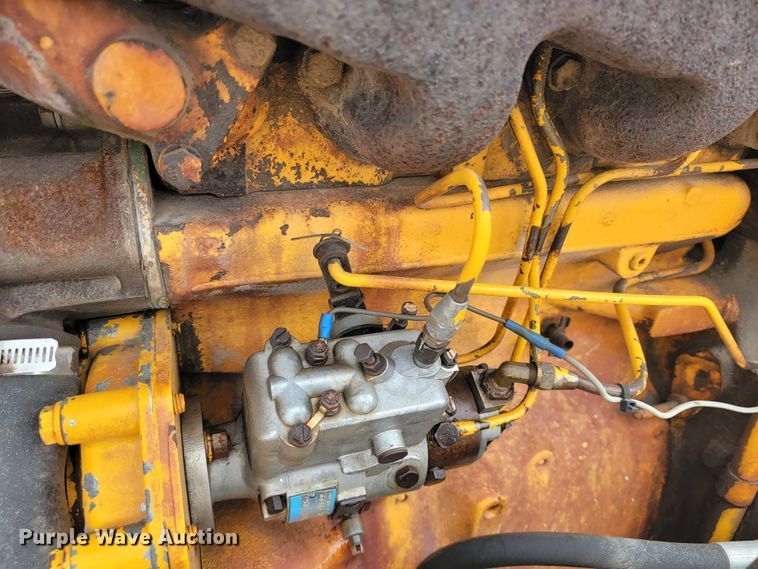 image for item HG9427 John Deere 380-D  forklift