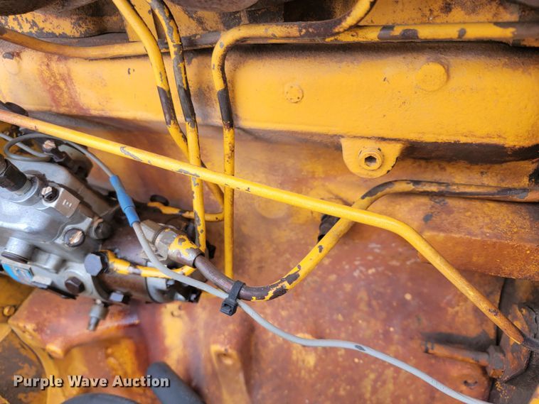 image for item HG9427 John Deere 380-D  forklift