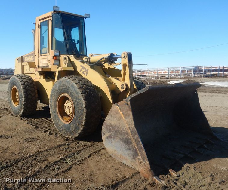 image for item HQ9590 1992 Case 721  wheel loader