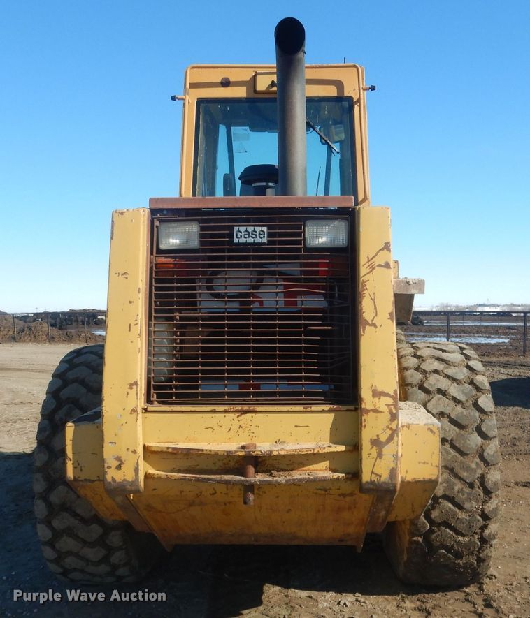 image for item HQ9590 1992 Case 721  wheel loader