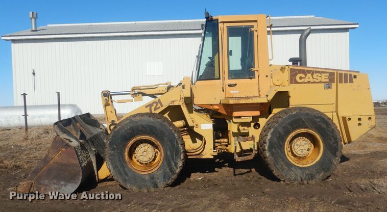 image for item HQ9590 1992 Case 721  wheel loader