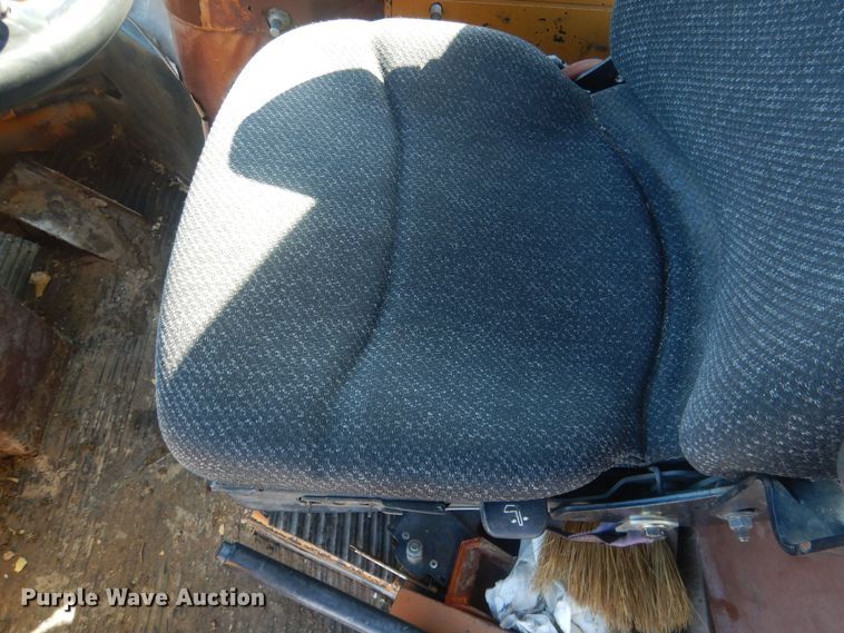 image for item HQ9590 1992 Case 721  wheel loader