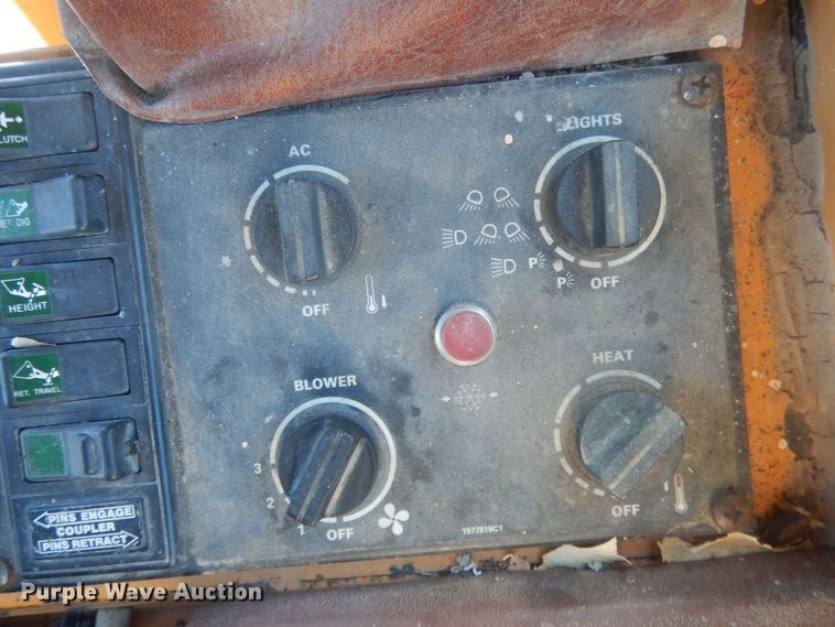 image for item HQ9590 1992 Case 721  wheel loader