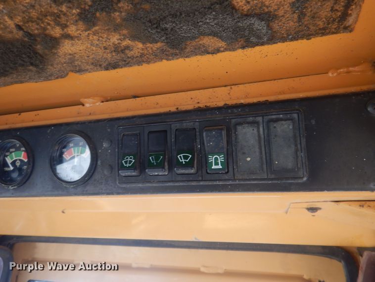 image for item HQ9590 1992 Case 721  wheel loader