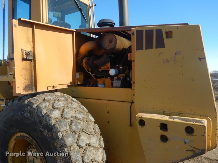 image for item HQ9590 1992 Case 721  wheel loader