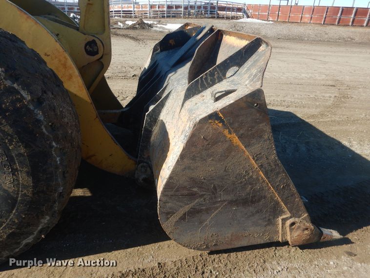 image for item HQ9590 1992 Case 721  wheel loader