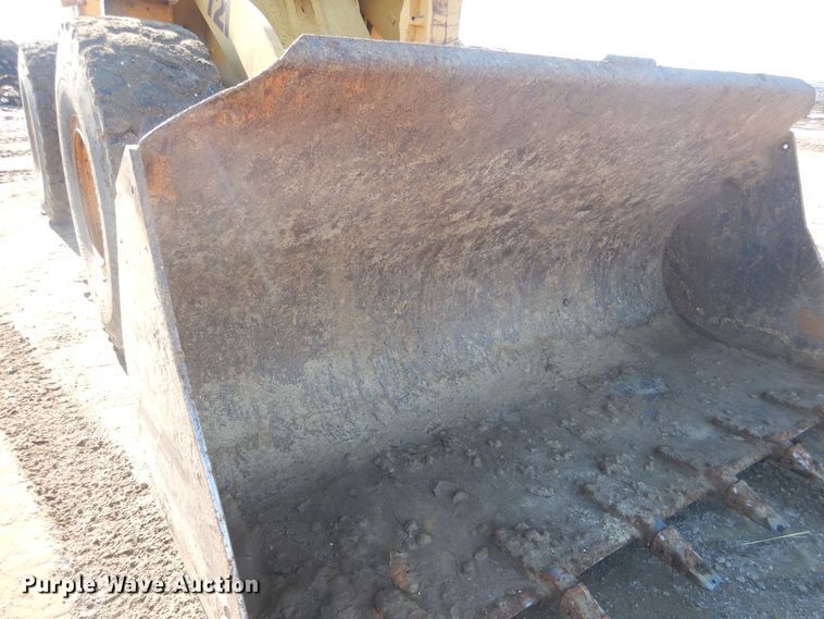 image for item HQ9590 1992 Case 721  wheel loader