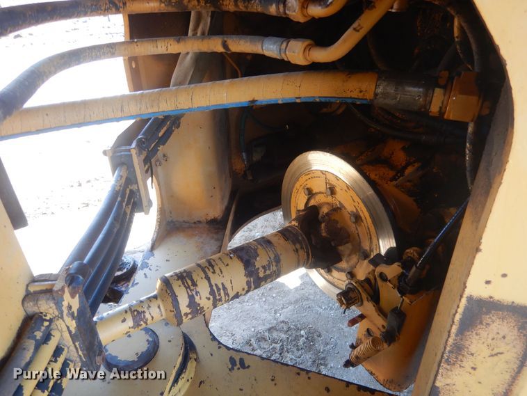 image for item HQ9590 1992 Case 721  wheel loader