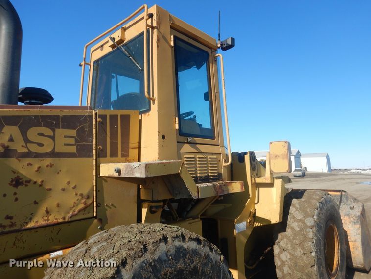 image for item HQ9590 1992 Case 721  wheel loader