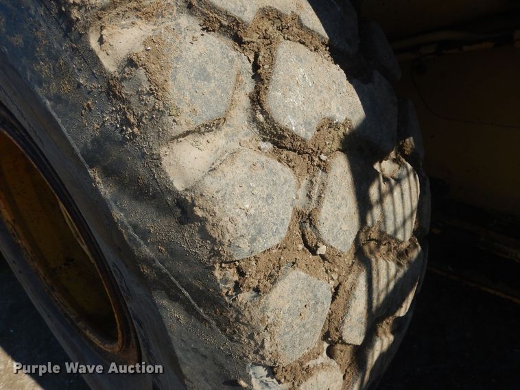 image for item HQ9590 1992 Case 721  wheel loader