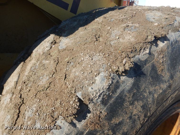 image for item HQ9590 1992 Case 721  wheel loader