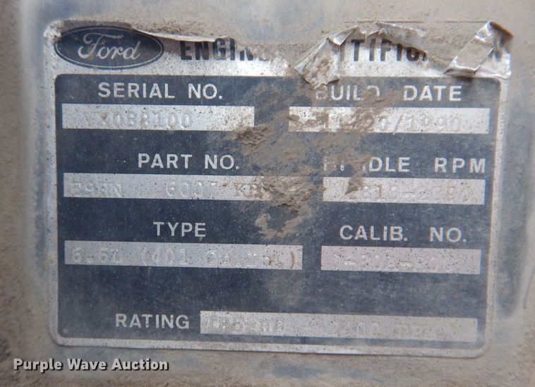 image for item IO9363 1991 Ford L7000  fuel / lube truck