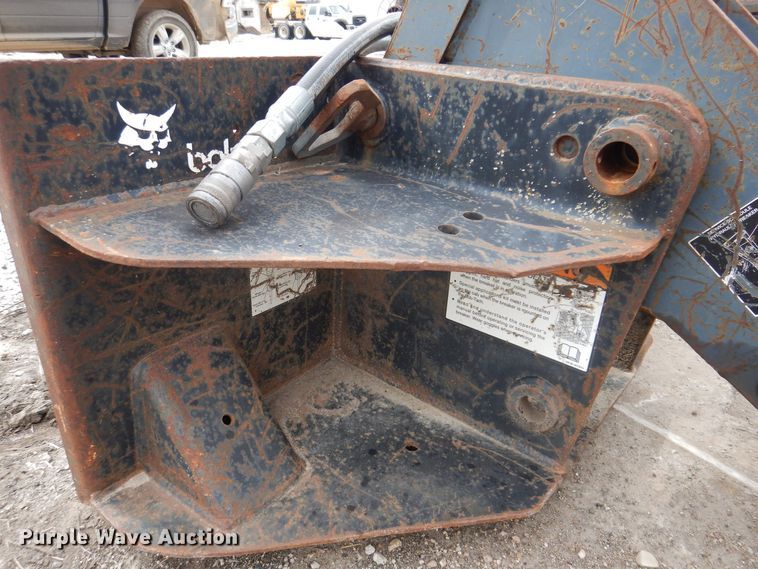 image for item IO9440 Bobcat  skid steer breaker