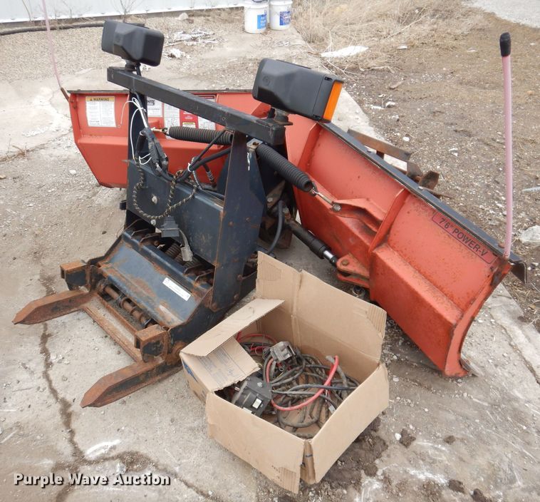image for item IO9442 The Boss Power V  snow plow