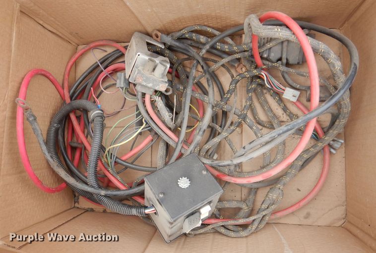 image for item IO9442 The Boss Power V  snow plow