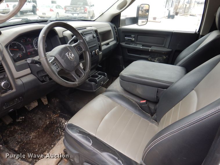 image for item IO9443 2012 Dodge Ram 5500  box truck