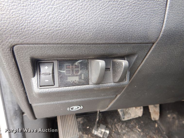 image for item IO9443 2012 Dodge Ram 5500  box truck