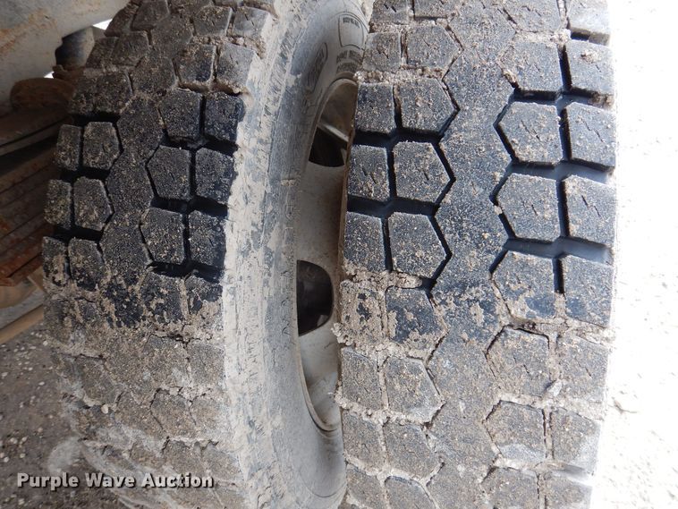 image for item IO9443 2012 Dodge Ram 5500  box truck