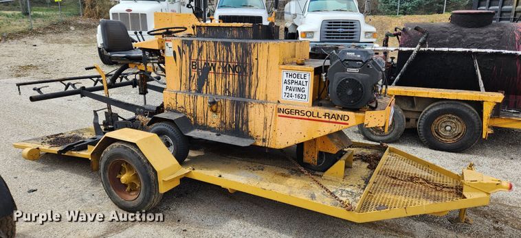 image for item JB9541 Ingersoll Rand Blaw-Knox  sealcoat squeegee machine