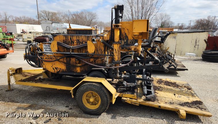 image for item JB9541 Ingersoll Rand Blaw-Knox  sealcoat squeegee machine