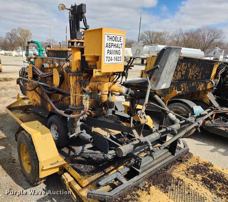 image for item JB9541 Ingersoll Rand Blaw-Knox  sealcoat squeegee machine