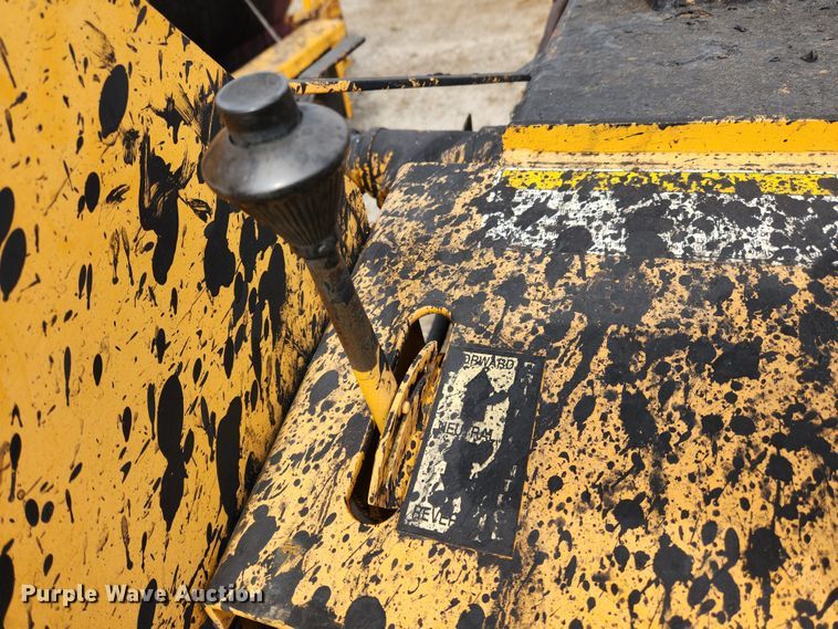 image for item JB9541 Ingersoll Rand Blaw-Knox  sealcoat squeegee machine