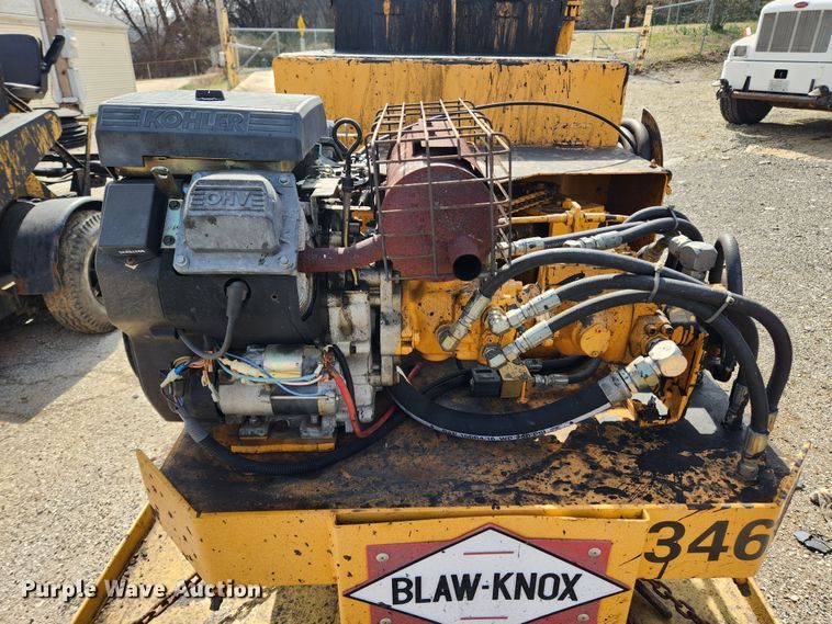 image for item JB9541 Ingersoll Rand Blaw-Knox  sealcoat squeegee machine