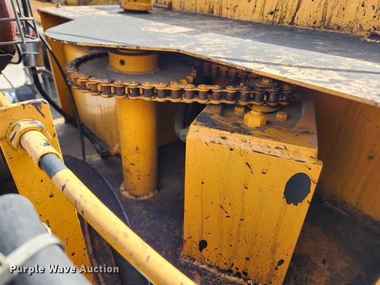 image for item JB9541 Ingersoll Rand Blaw-Knox  sealcoat squeegee machine