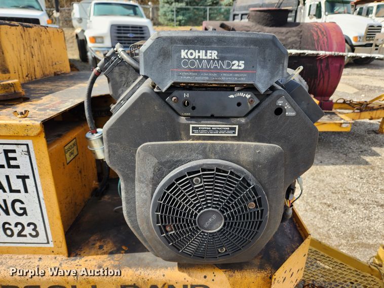 image for item JB9541 Ingersoll Rand Blaw-Knox  sealcoat squeegee machine