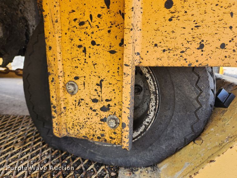 image for item JB9541 Ingersoll Rand Blaw-Knox  sealcoat squeegee machine