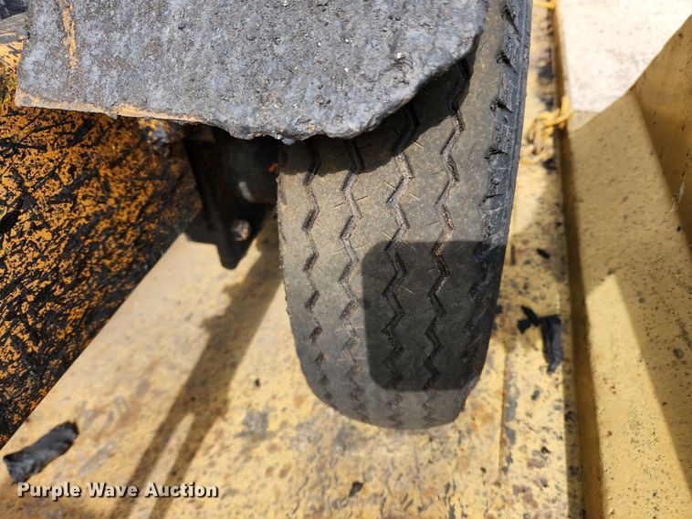 image for item JB9541 Ingersoll Rand Blaw-Knox  sealcoat squeegee machine