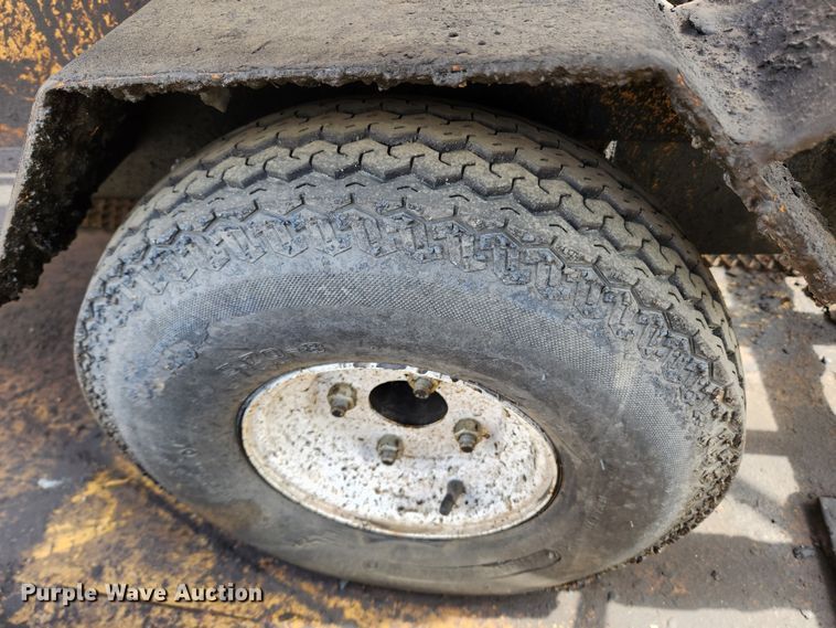 image for item JB9541 Ingersoll Rand Blaw-Knox  sealcoat squeegee machine