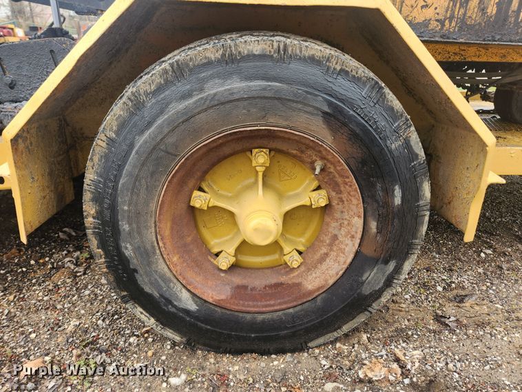 image for item JB9541 Ingersoll Rand Blaw-Knox  sealcoat squeegee machine