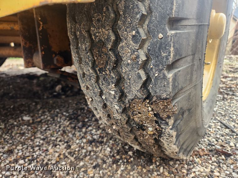 image for item JB9541 Ingersoll Rand Blaw-Knox  sealcoat squeegee machine