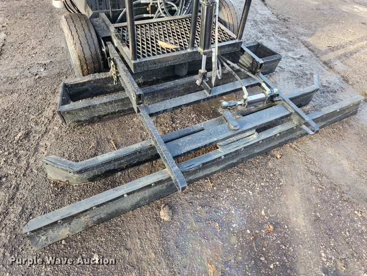 image for item JB9606 N.I. Wilson X1-300  sealcoat squeegee machine