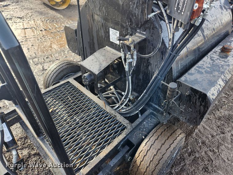 image for item JB9606 N.I. Wilson X1-300  sealcoat squeegee machine