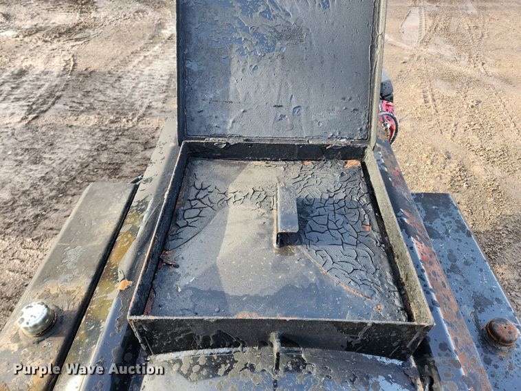 image for item JB9606 N.I. Wilson X1-300  sealcoat squeegee machine