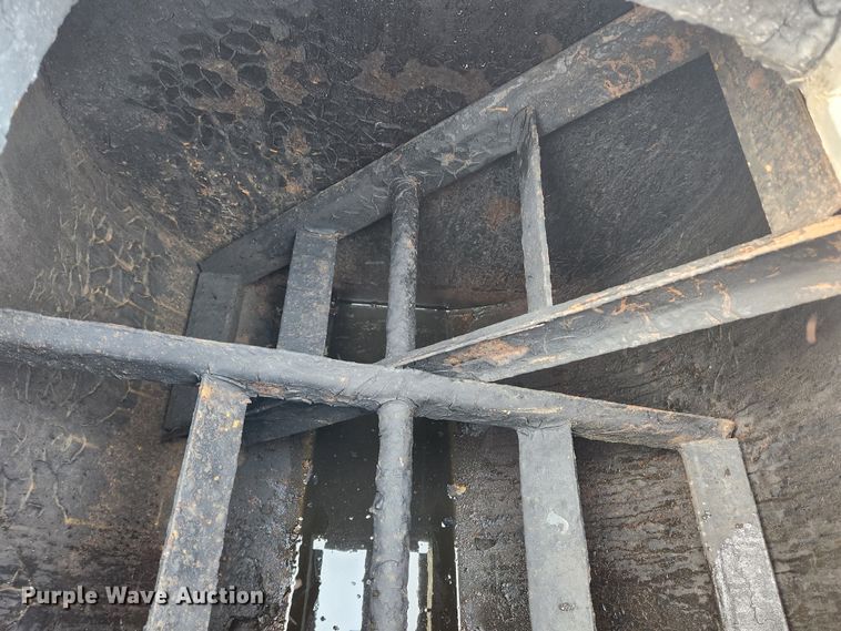 image for item JB9606 N.I. Wilson X1-300  sealcoat squeegee machine