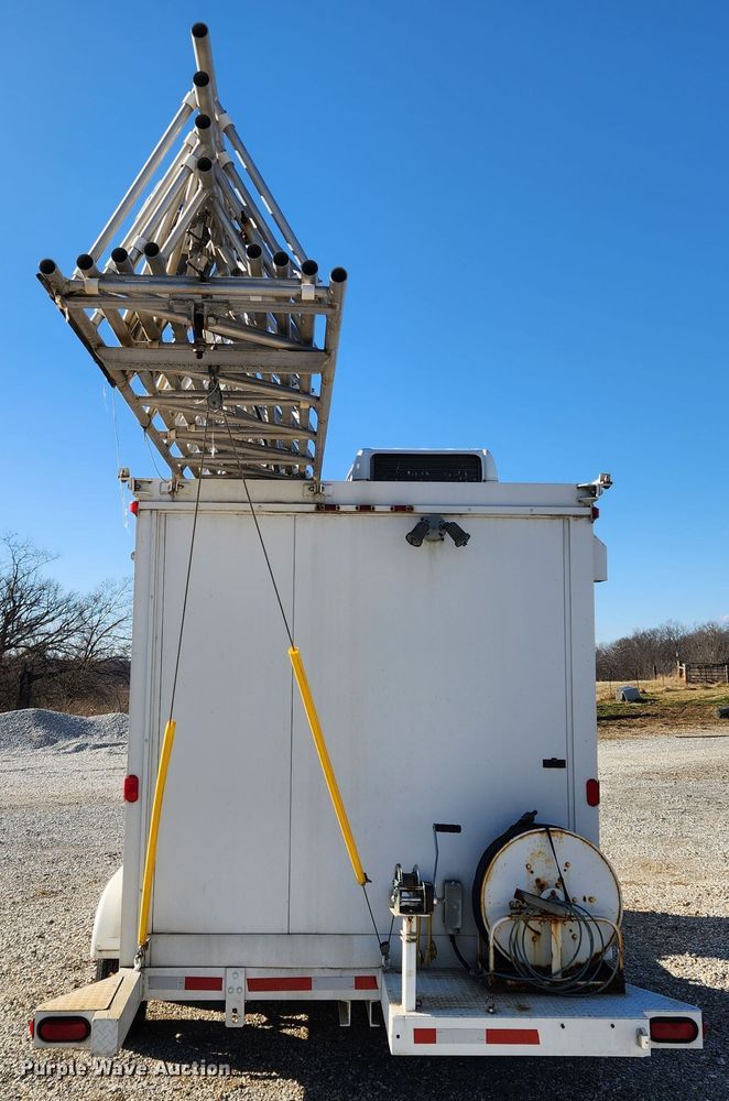 image for item JB9613 1996 Arrow AT835  antenna trailer