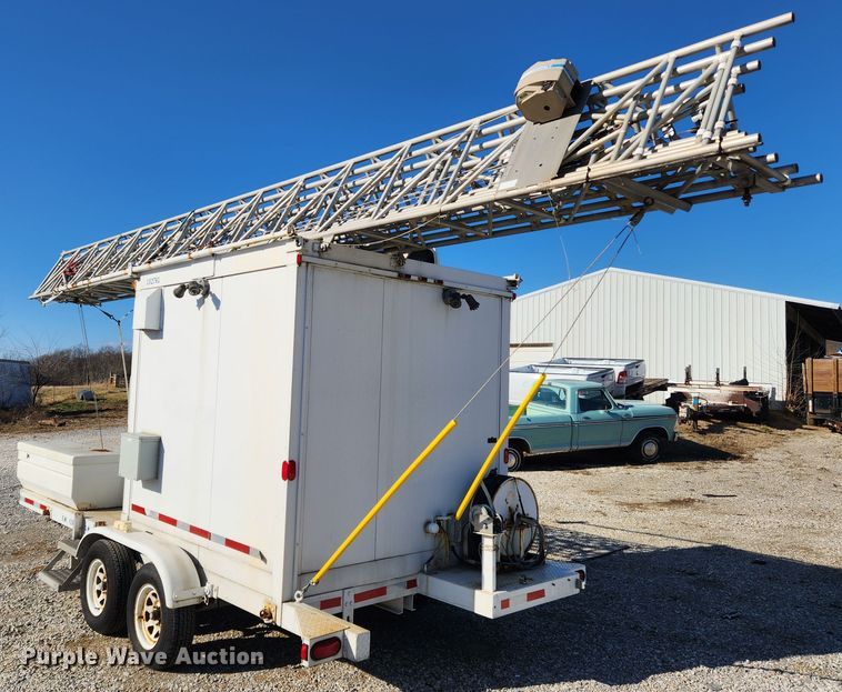 image for item JB9613 1996 Arrow AT835  antenna trailer