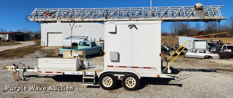 image for item JB9613 1996 Arrow AT835  antenna trailer