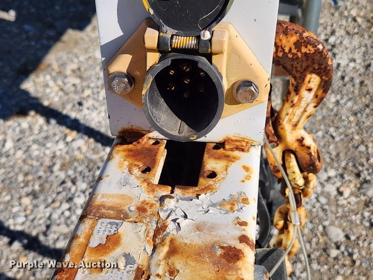 image for item JB9613 1996 Arrow AT835  antenna trailer