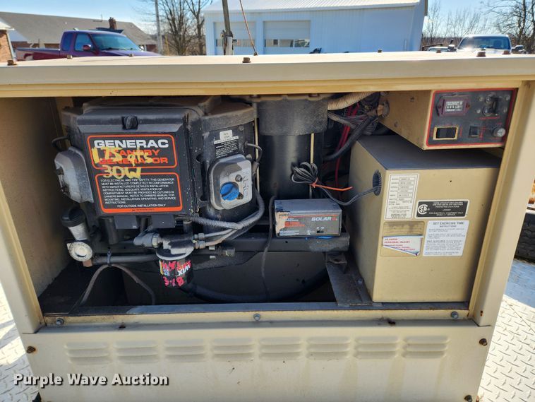 image for item JB9613 1996 Arrow AT835  antenna trailer