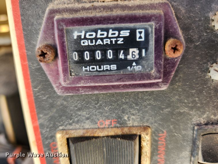 image for item JB9613 1996 Arrow AT835  antenna trailer