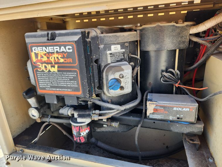 image for item JB9613 1996 Arrow AT835  antenna trailer