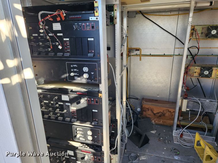 image for item JB9613 1996 Arrow AT835  antenna trailer