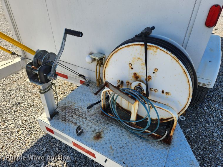 image for item JB9613 1996 Arrow AT835  antenna trailer